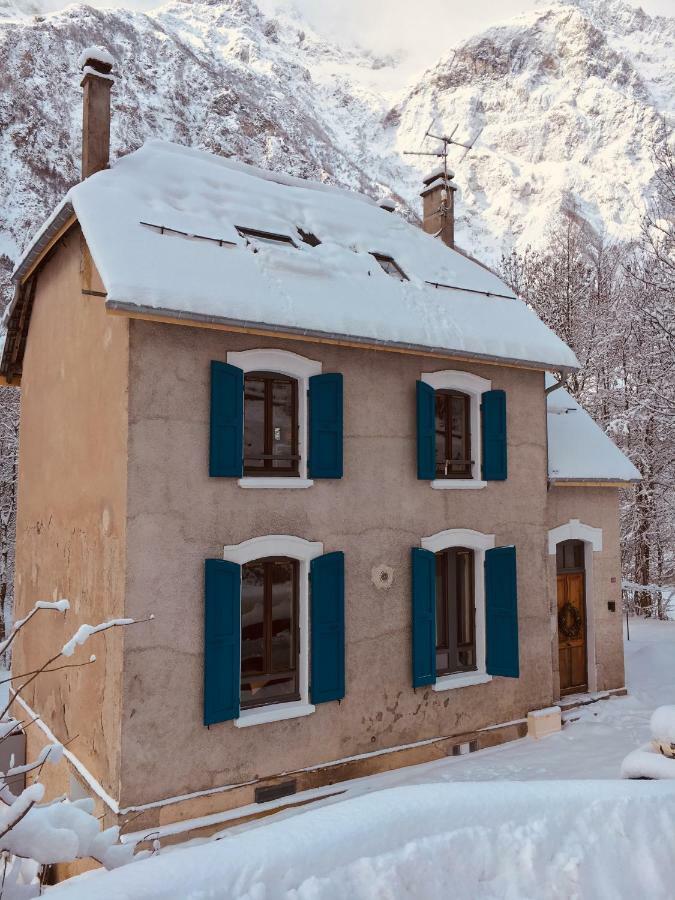 VénoscThe Old School House, Les Ougiersアパートメント エクステリア 写真